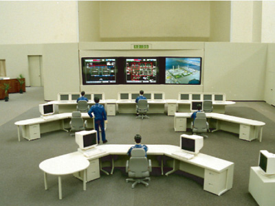 原子力発電所・中央制御室